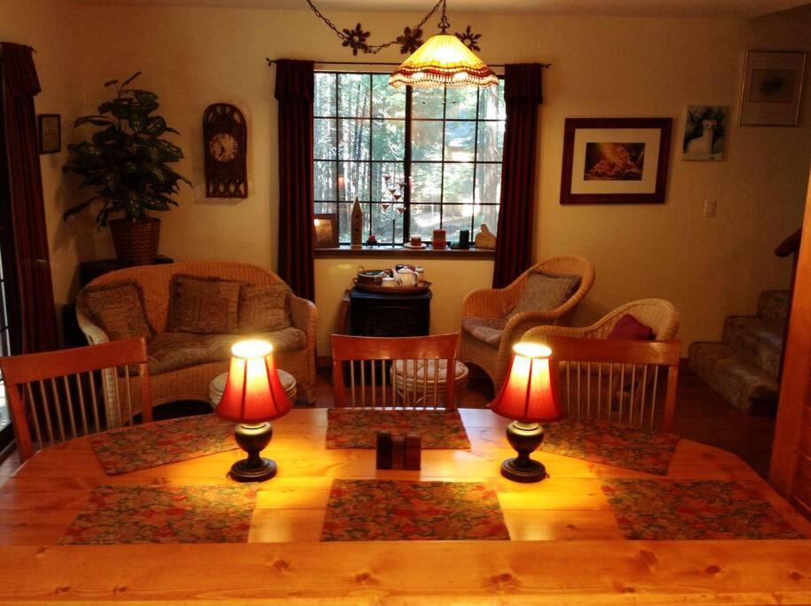 Sweet Retreat: Theater, Pool/Ping-Pong, Quiet! Villa Camp Connell Exterior photo